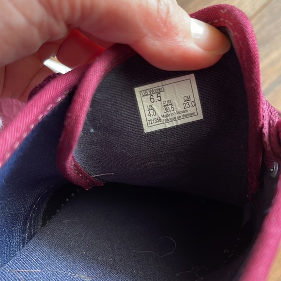 Maroon suede snake skin embossed sneakers - Picture 8 of 10